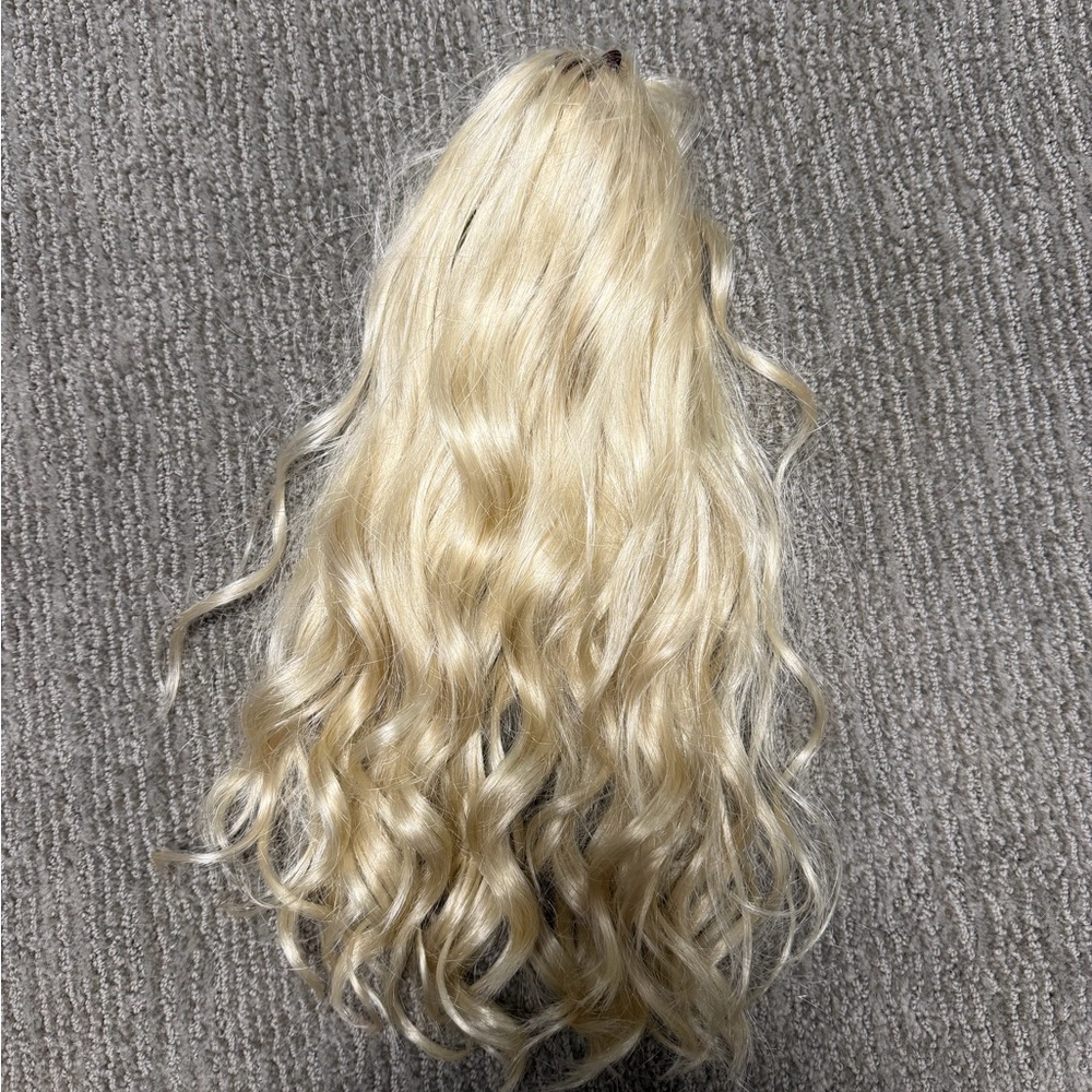 Blonde Wavy Hair Extension